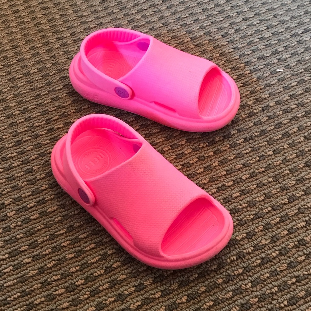 Reef Kids Neon Pink Slip-On Sandals with Back Strap